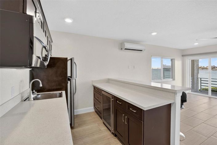 Image No.24-4 Bed Townhouse for sale