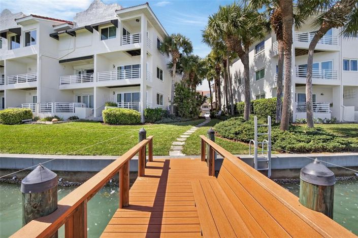 Image No.33-4 Bed Townhouse for sale