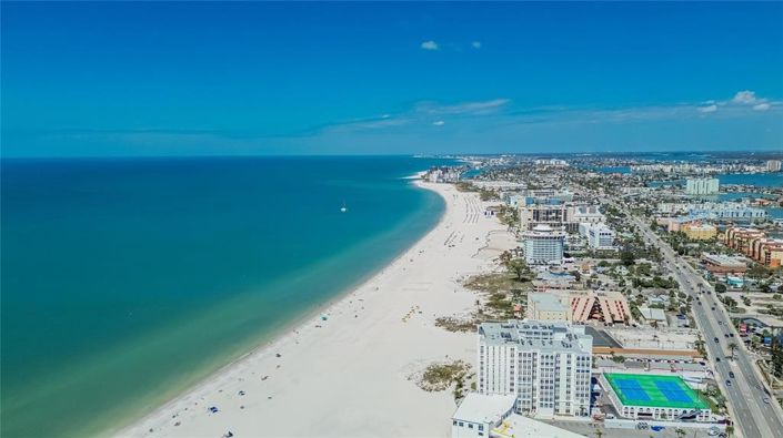 Image No.40-4 Bed Townhouse for sale