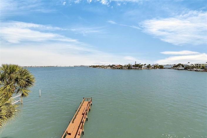 Image No.42-4 Bed Townhouse for sale