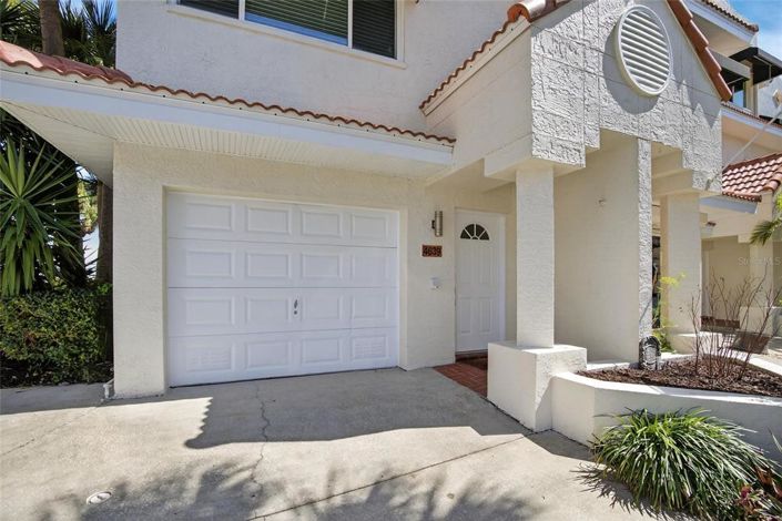 Image No.44-4 Bed Townhouse for sale