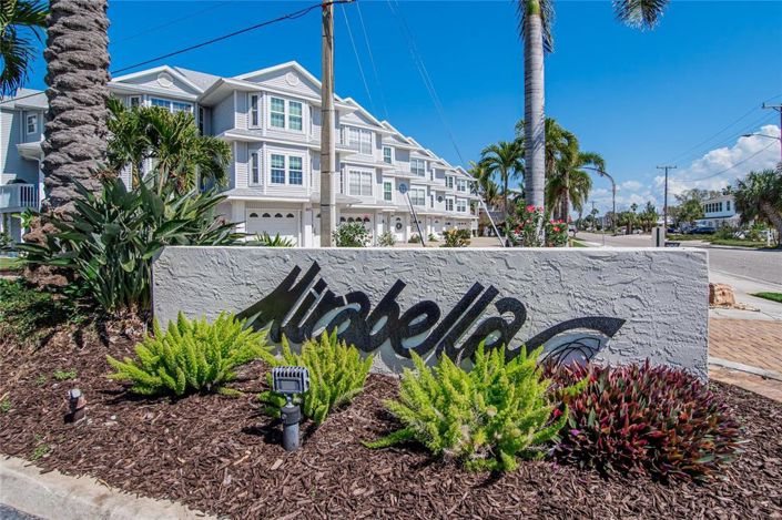 Image No.46-4 Bed Townhouse for sale