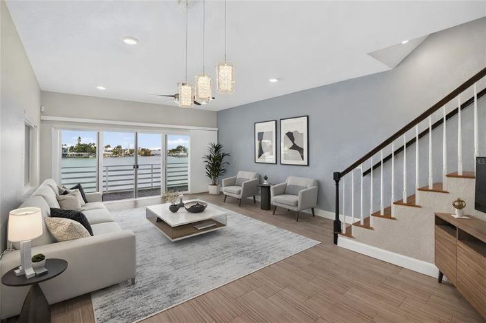 Image No.7-4 Bed Townhouse for sale