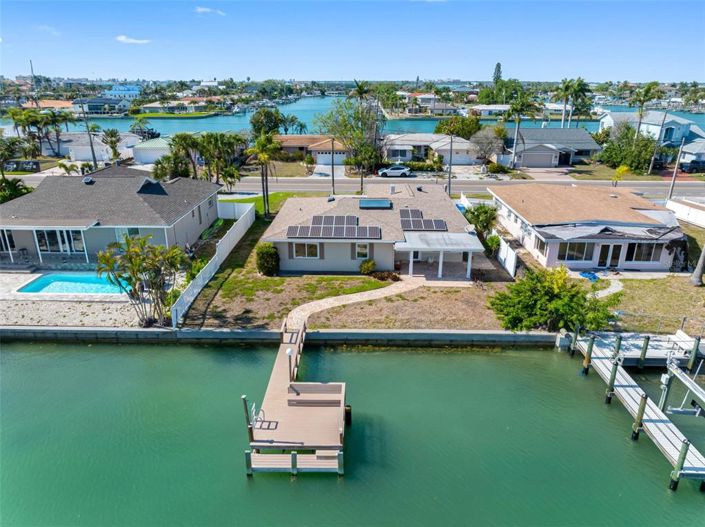 Image No.19-3 Bed Property for sale