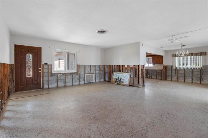 Image No.26-3 Bed Property for sale