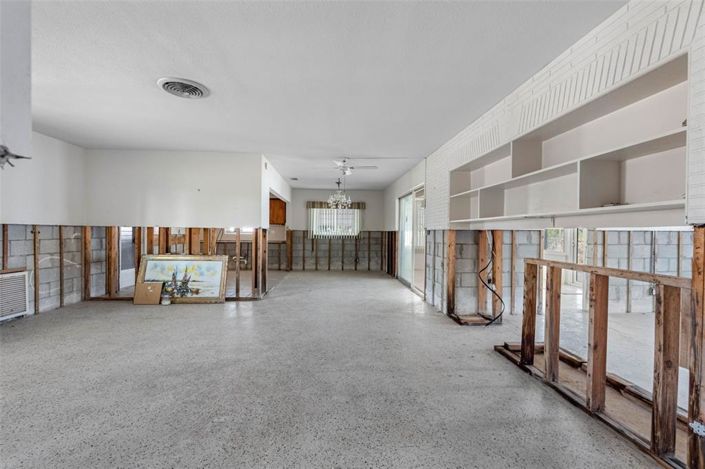 Image No.32-3 Bed Property for sale