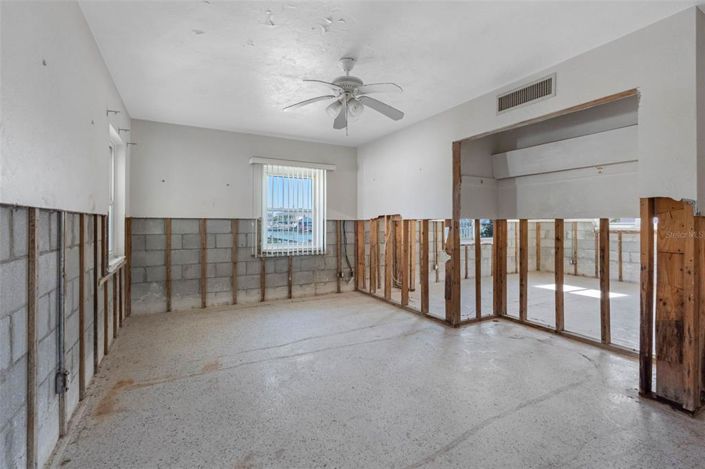 Image No.49-3 Bed Property for sale