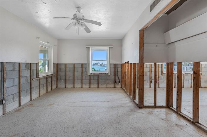 Image No.50-3 Bed Property for sale