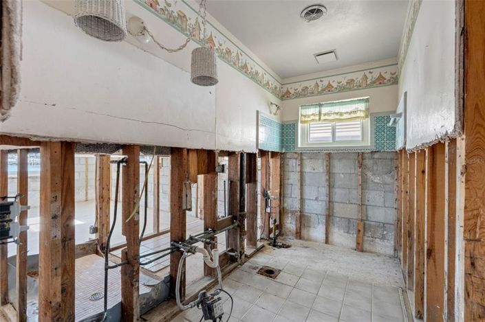 Image No.53-3 Bed Property for sale