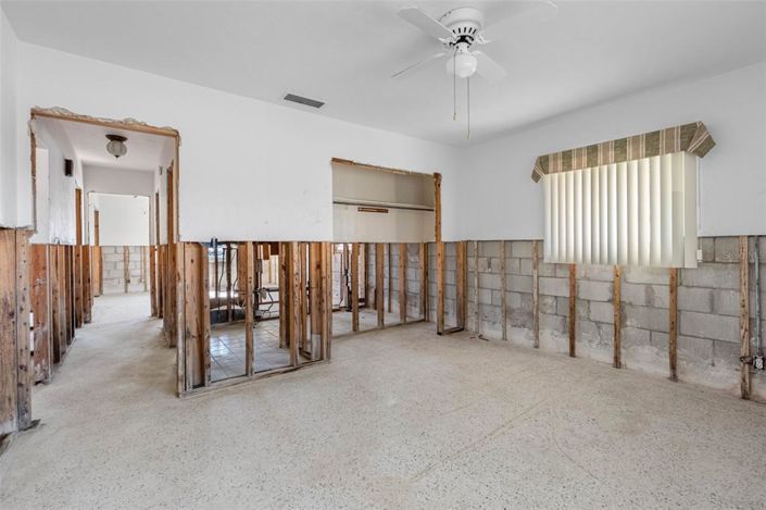 Image No.54-3 Bed Property for sale