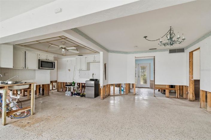 Image No.11-3 Bed Property for sale