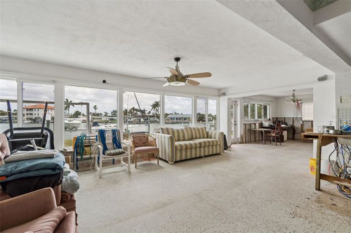 Image No.14-3 Bed Property for sale