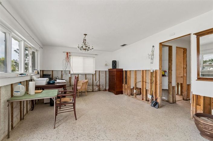 Image No.18-3 Bed Property for sale