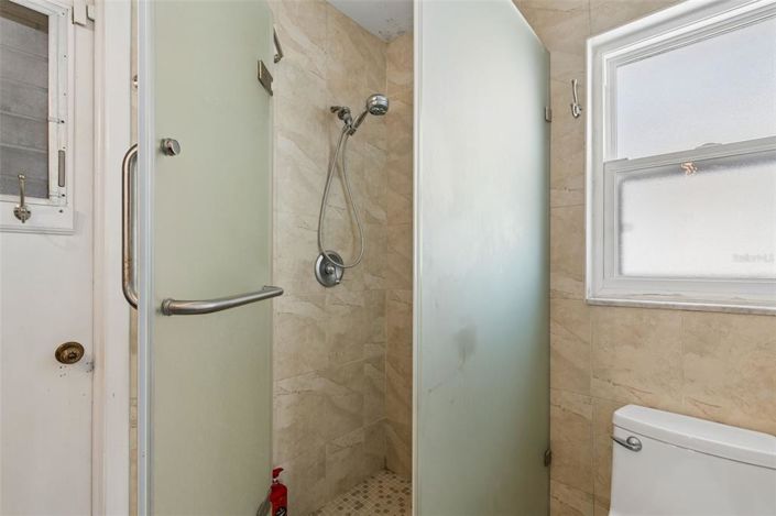 Image No.27-3 Bed Property for sale