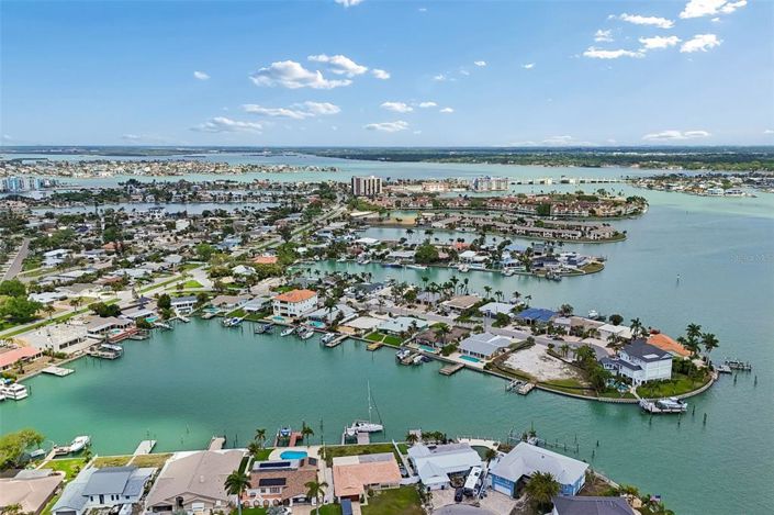 Image No.53-3 Bed Property for sale