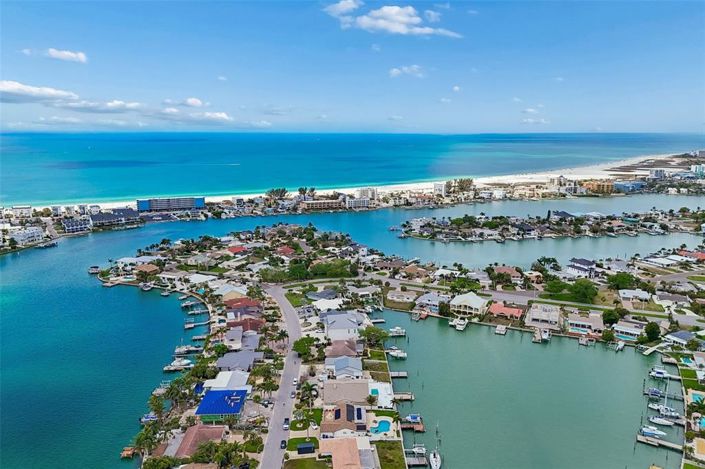 Image No.54-3 Bed Property for sale