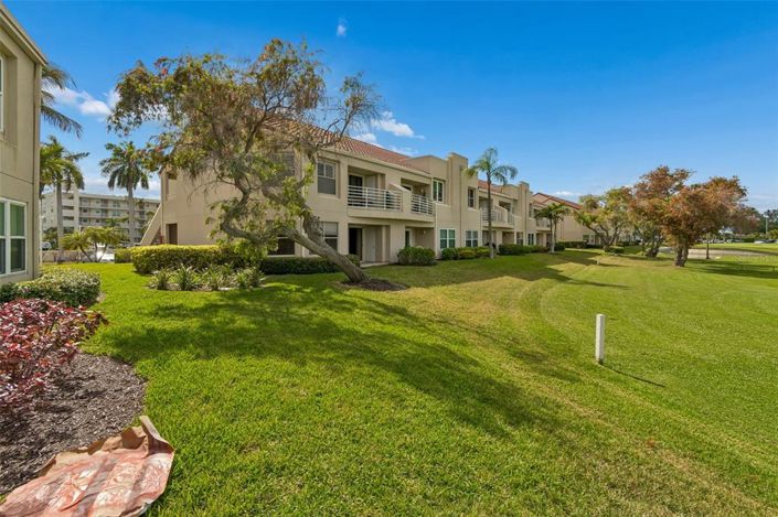 Image No.24-2 Bed Property for sale