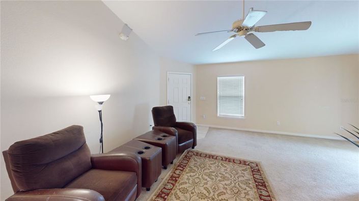 Image No.4-4 Bed Property for sale