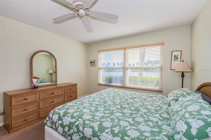 Image No.13-2 Bed Property for sale