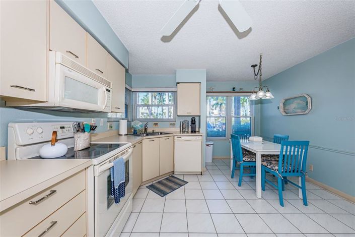 Image No.16-2 Bed Property for sale