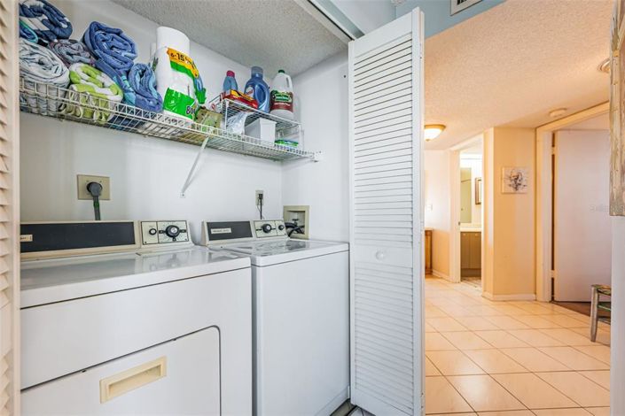 Image No.21-2 Bed Property for sale