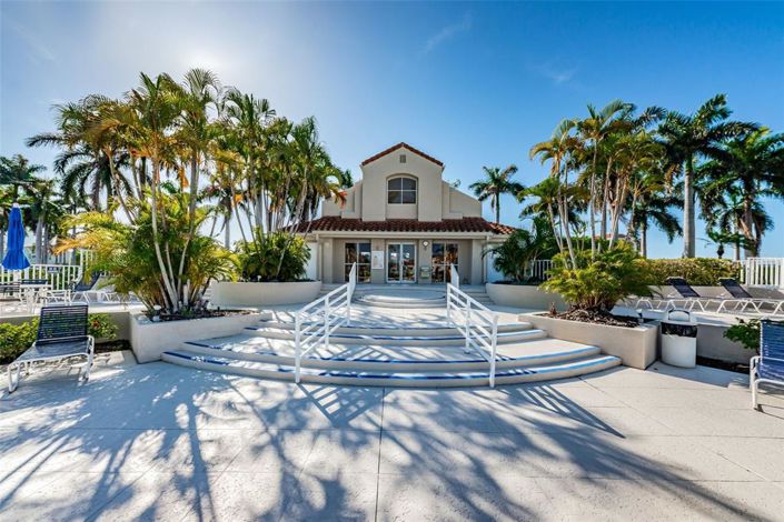 Image No.37-2 Bed Property for sale