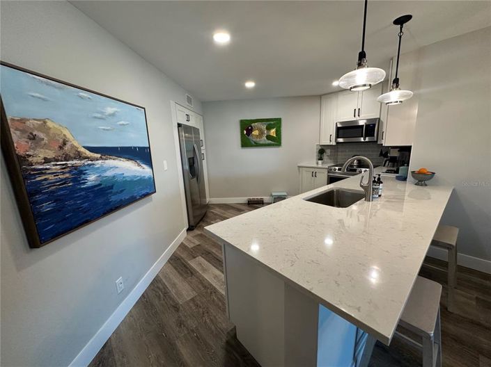 Image No.13-2 Bed Property for sale