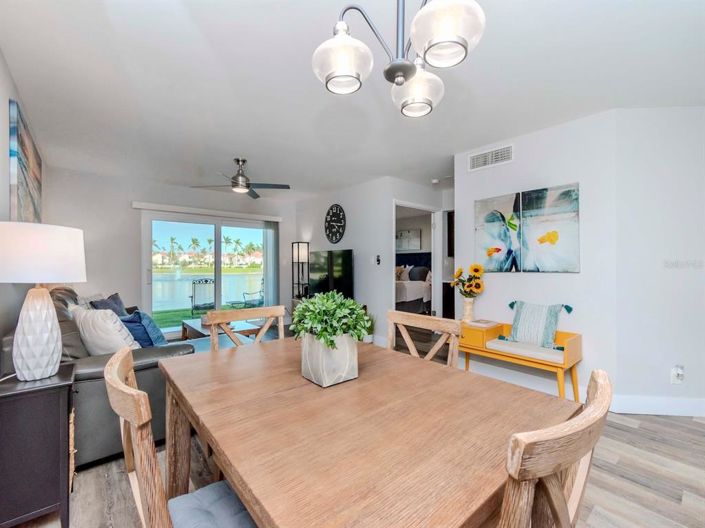 Image No.19-2 Bed Property for sale