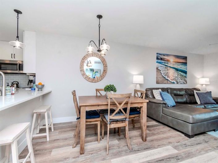 Image No.20-2 Bed Property for sale