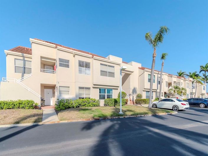 Image No.3-2 Bed Property for sale