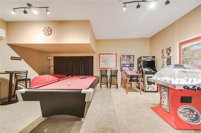 Image No.20-5 Bed Property for sale