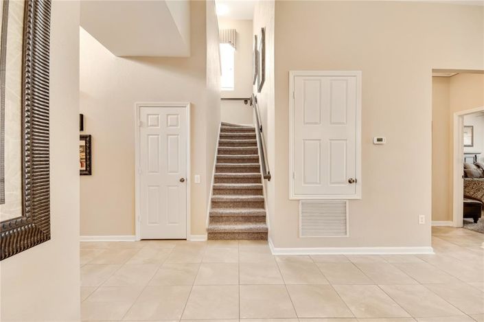 Image No.26-5 Bed Property for sale