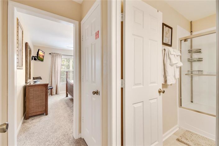 Image No.31-5 Bed Property for sale