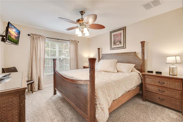 Image No.32-5 Bed Property for sale