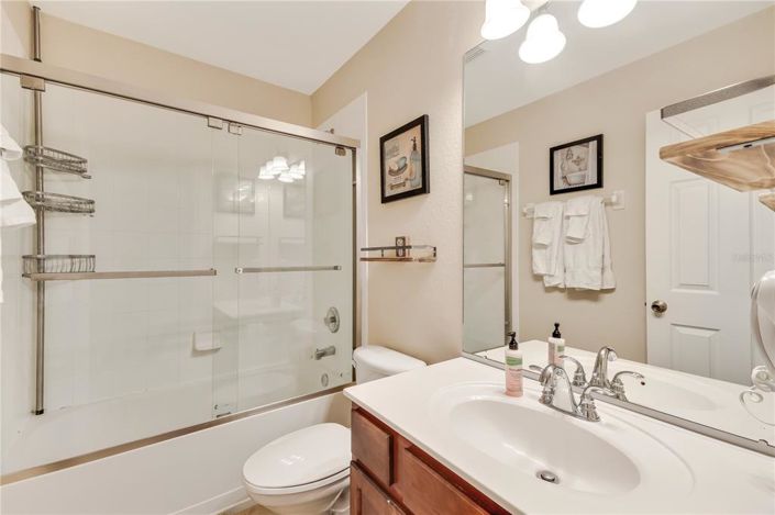 Image No.33-5 Bed Property for sale