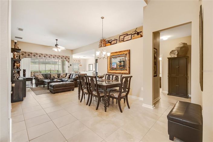 Image No.7-5 Bed Property for sale