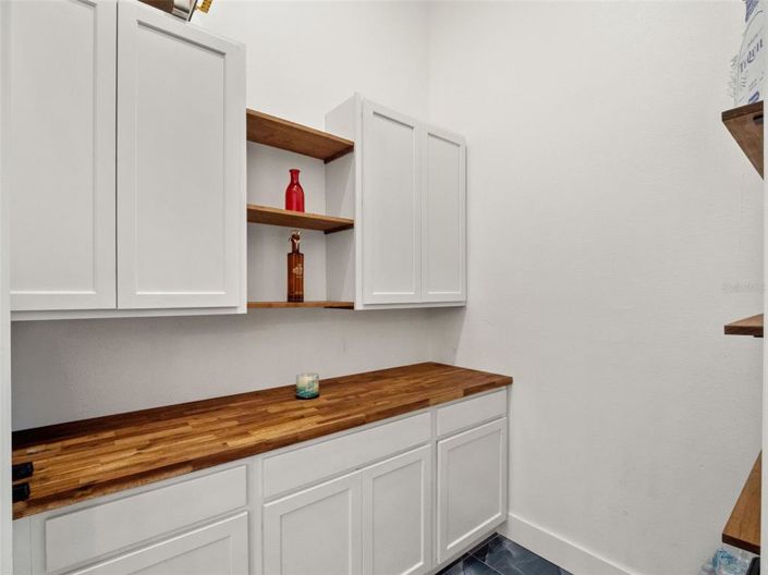 Image No.15-4 Bed Property for sale