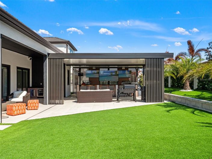 Image No.40-4 Bed Property for sale