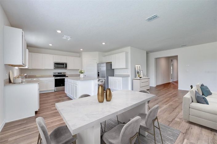 Image No.5-4 Bed Property for sale