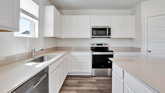 Image No.10-4 Bed Property for sale