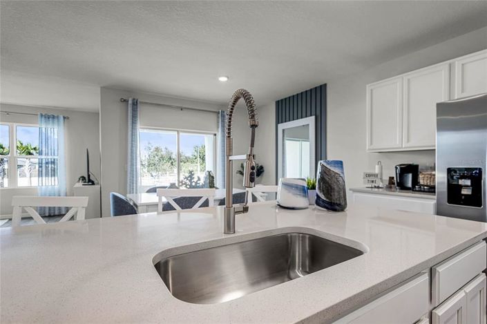 Image No.10-4 Bed Property for sale