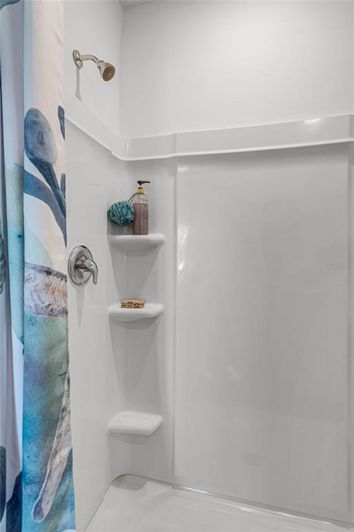 Image No.19-4 Bed Property for sale