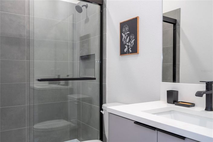 Image No.55-5 Bed Townhouse for sale