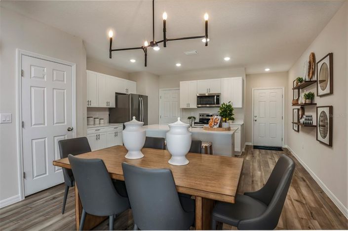 Image No.10-3 Bed Townhouse for sale