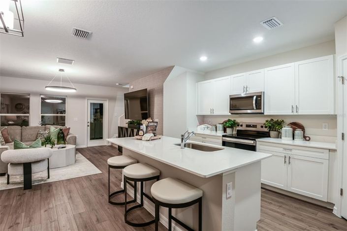 Image No.4-4 Bed Townhouse for sale