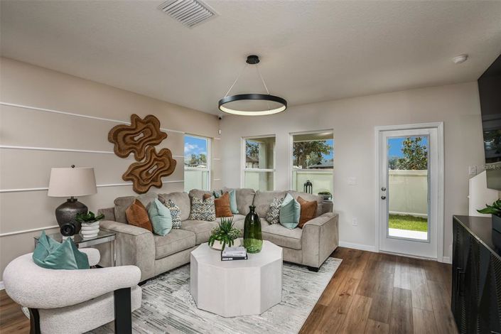 Image No.9-4 Bed Townhouse for sale