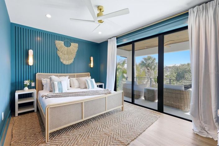 Image No.28-5 Bed Property for sale