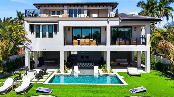 Image No.3-5 Bed Property for sale