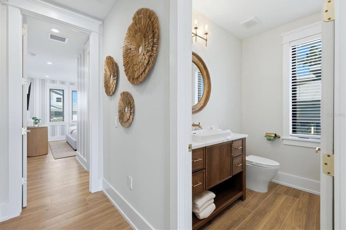 Image No.34-5 Bed Property for sale