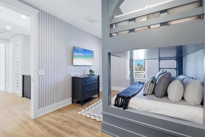 Image No.49-5 Bed Property for sale